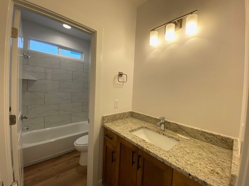 Listing photo thumbnail