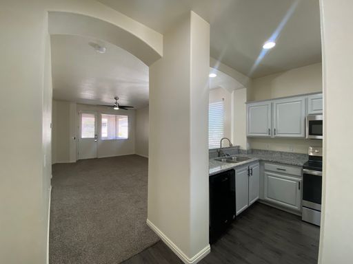 Listing photo thumbnail