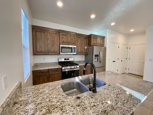 Listing photo thumbnail