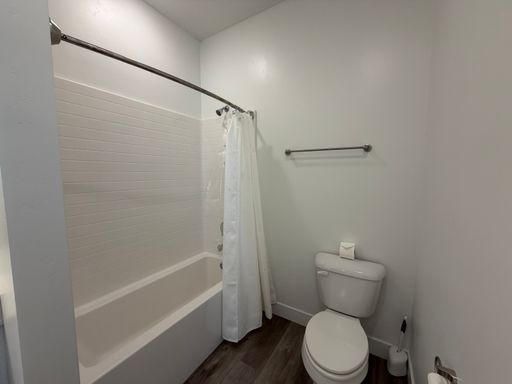 Listing photo thumbnail