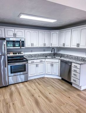 Listing photo thumbnail