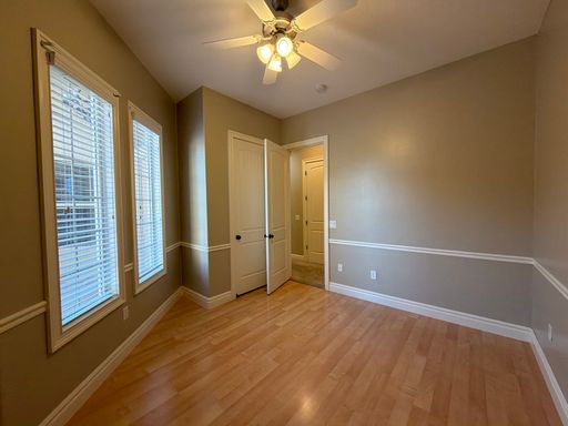 Listing photo thumbnail