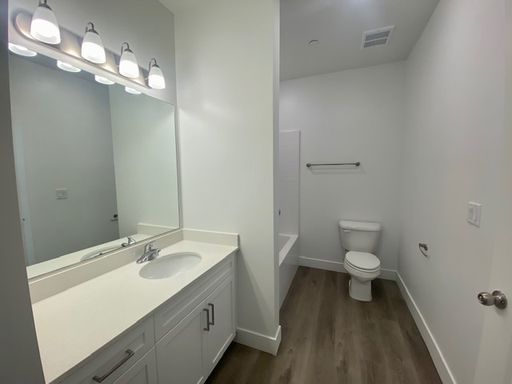 Listing photo thumbnail