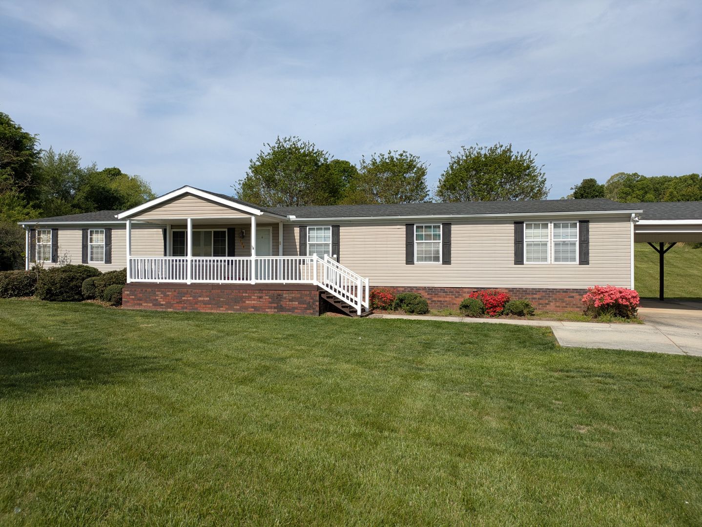 Troutman House: 338 Weathers Creek Rd