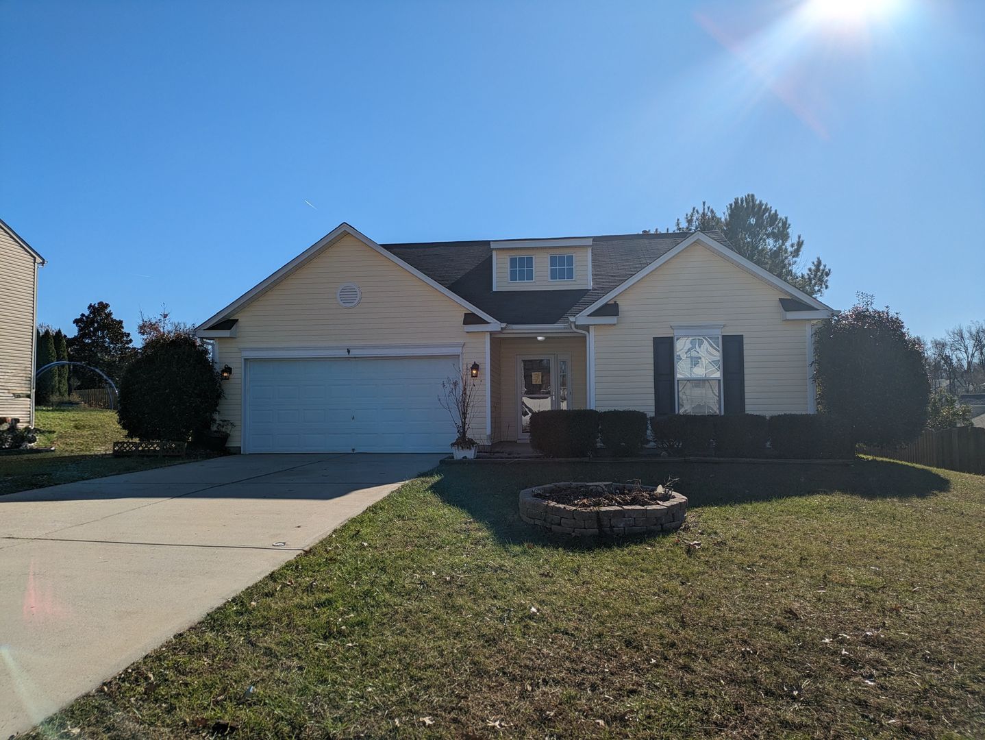 Mooresville House: 141 Golden Valley Dr