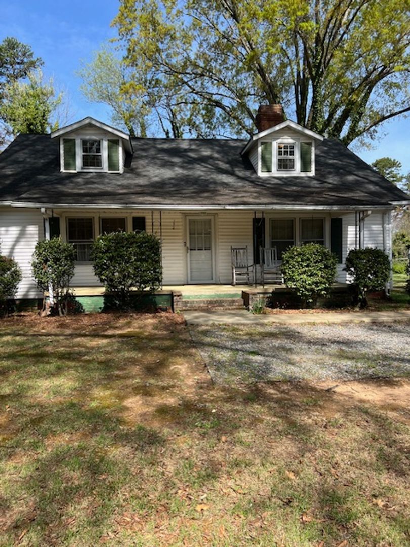 Mooresville House: 134 Langtree Road