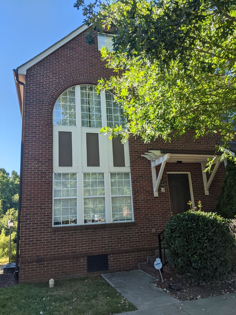 Mooresville House: 119 Steinbeck Way Unit A