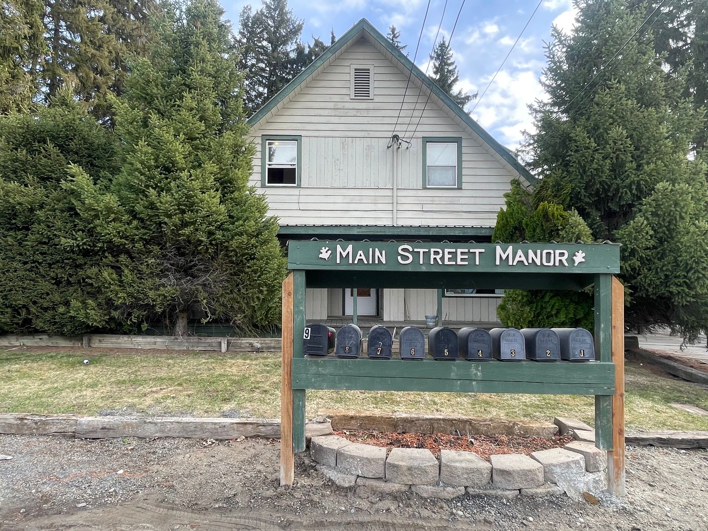 Peshastin Apartment: 8381 Main Street