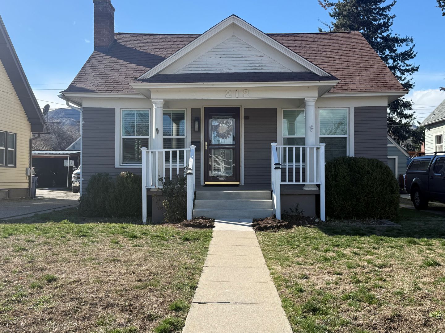 Wenatchee House: 212 N Emerson Ave.