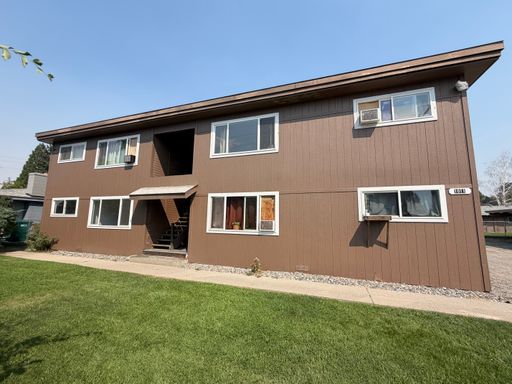 Now renting 1 bedroom Apartment Downstairs