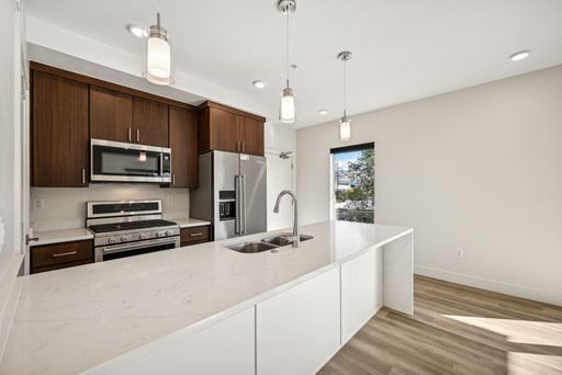 New Construction Modern Luxury Apartment – photo 1