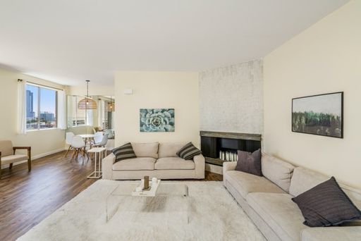 1377 S Beverly Glen Blvd  - 610, Los Angeles, CA 90024
