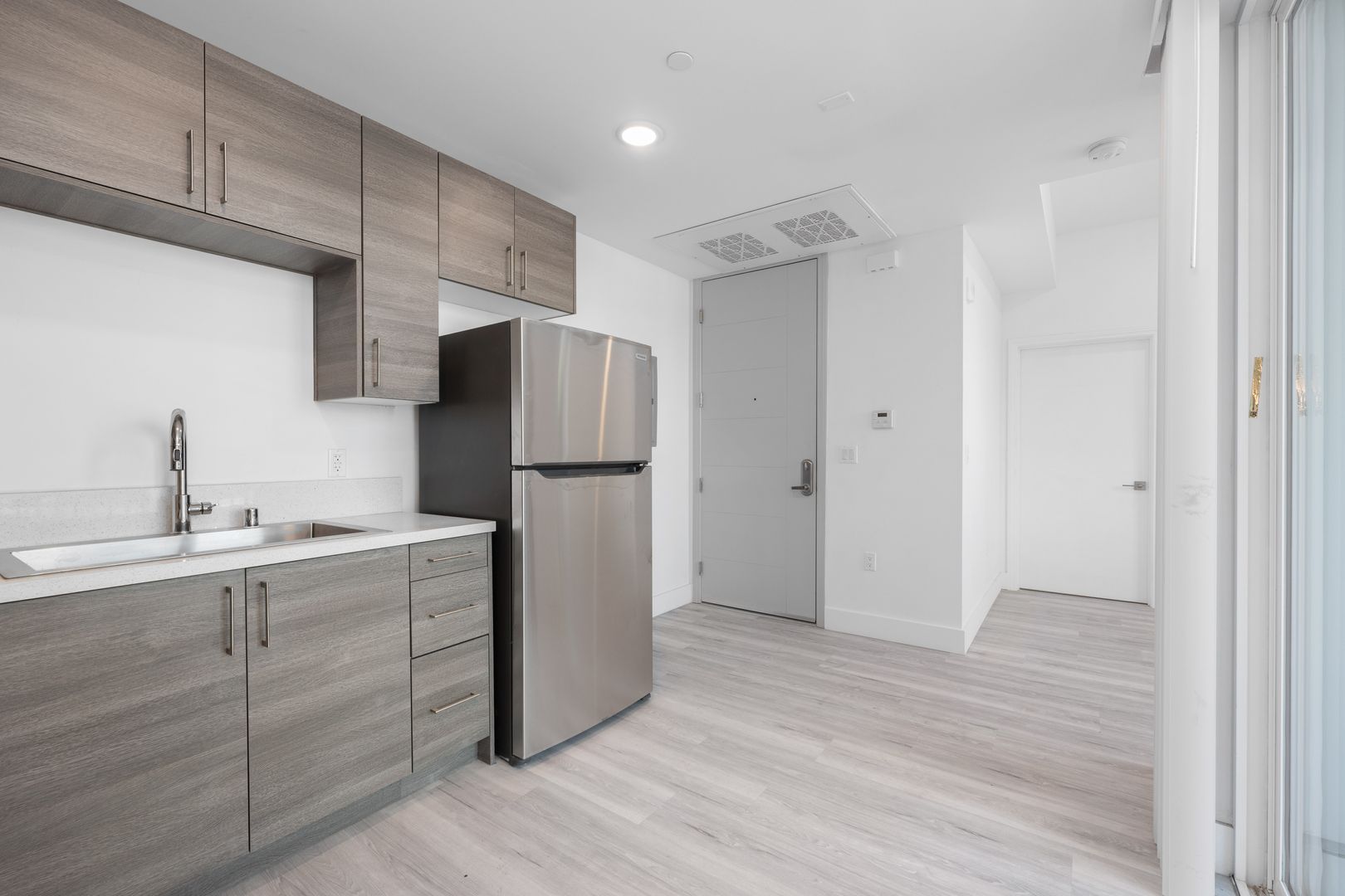 549 Heliotrope LLC 8 of 12