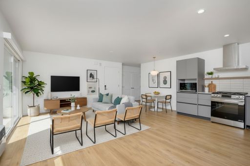 ST Living at 1422 Tamarind | Come Home to Elevated Comfort (LIMITED MOVE IN SPECIAL!!) – photo 1