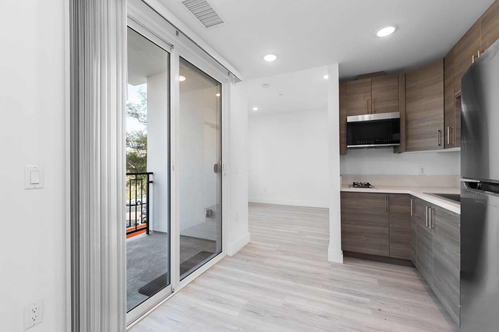 549 Heliotrope LLC 6 of 12