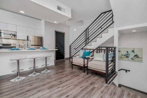 Modern Luxury Living in the Heart of East Hollywood | ST Living @ 5066 Romaine – photo 1