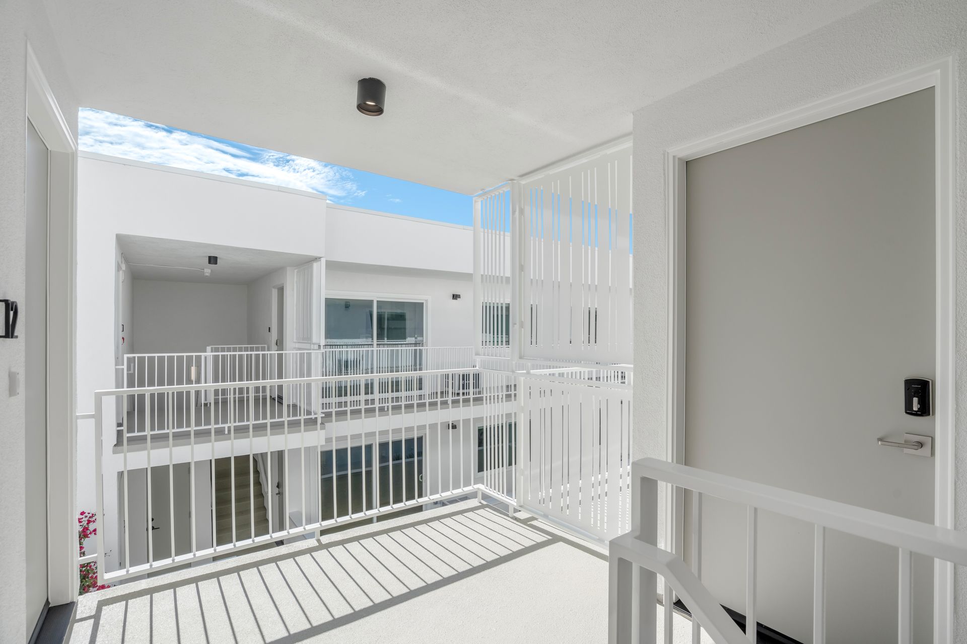 ST Living at 1422 Tamarind | Come Home to Elevated Comfort (LIMITED MOVE IN SPECIAL!!) 7 of 12