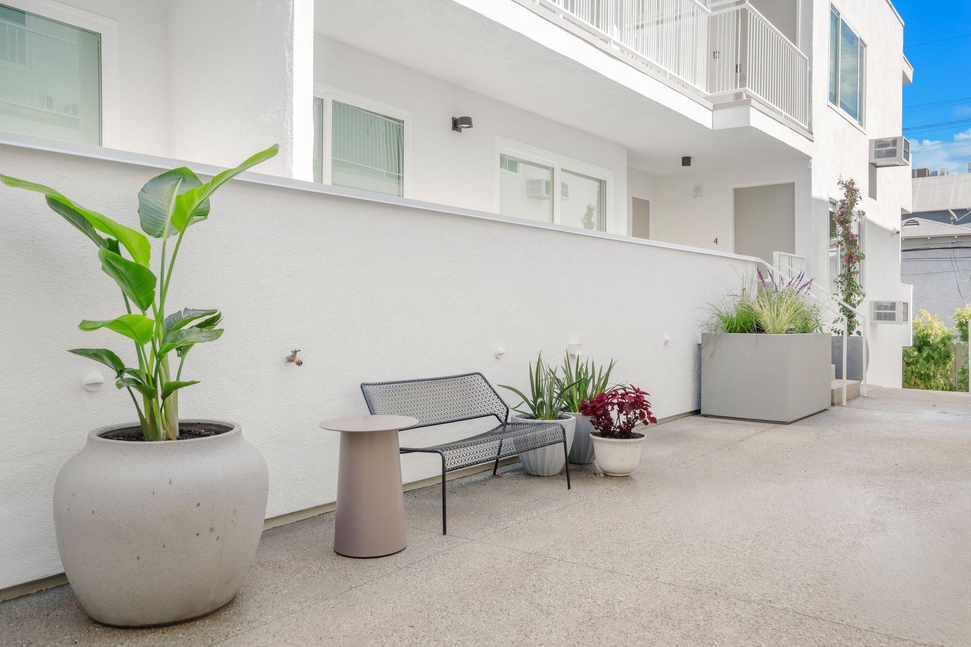 ST Living at 1422 Tamarind | Come Home to Elevated Comfort (LIMITED MOVE IN SPECIAL!!) 6 of 12