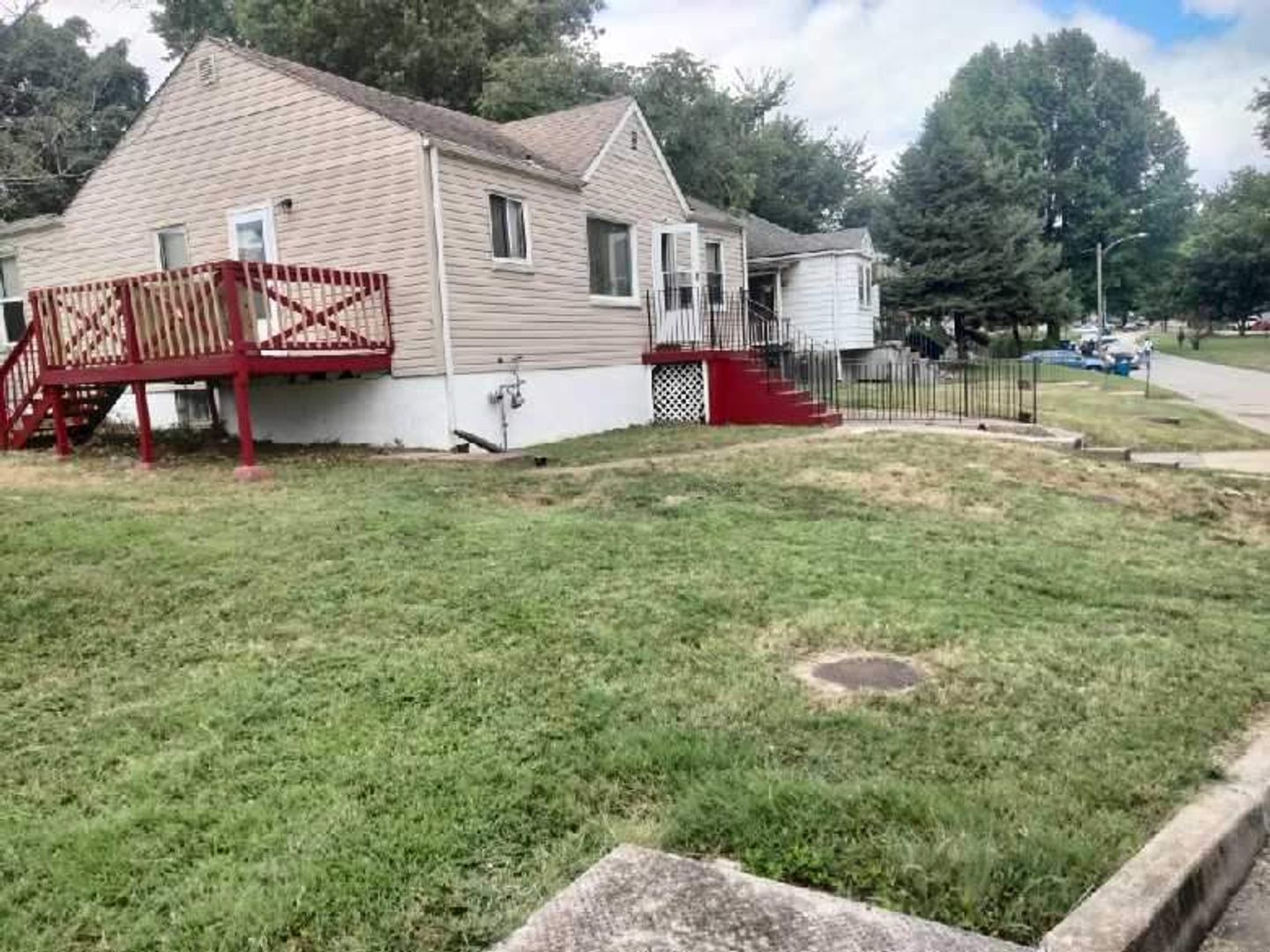 St. Louis House: 7004 Greenhaven