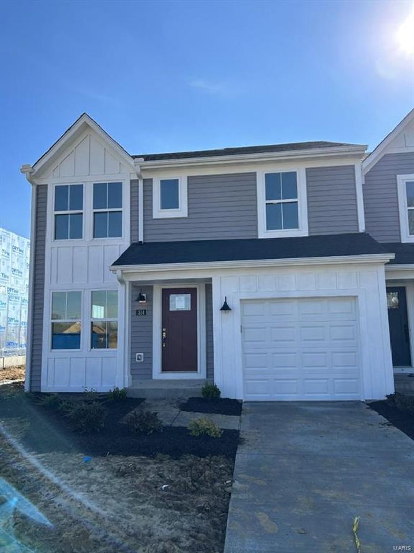 O'Fallon House: 314 Newbridge Way