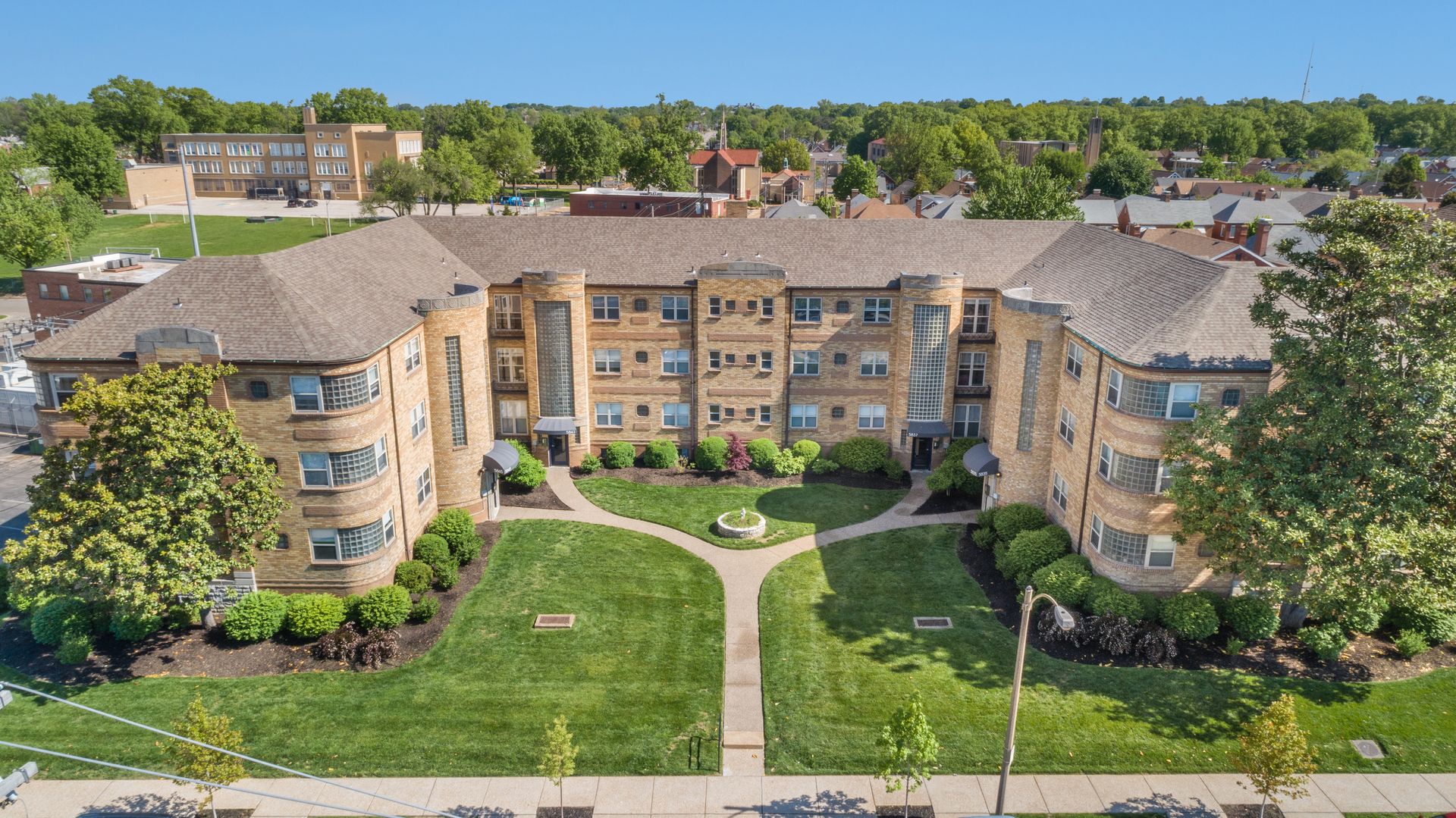 St. Louis Apartment: 5835-45 Lindenwood Avenue