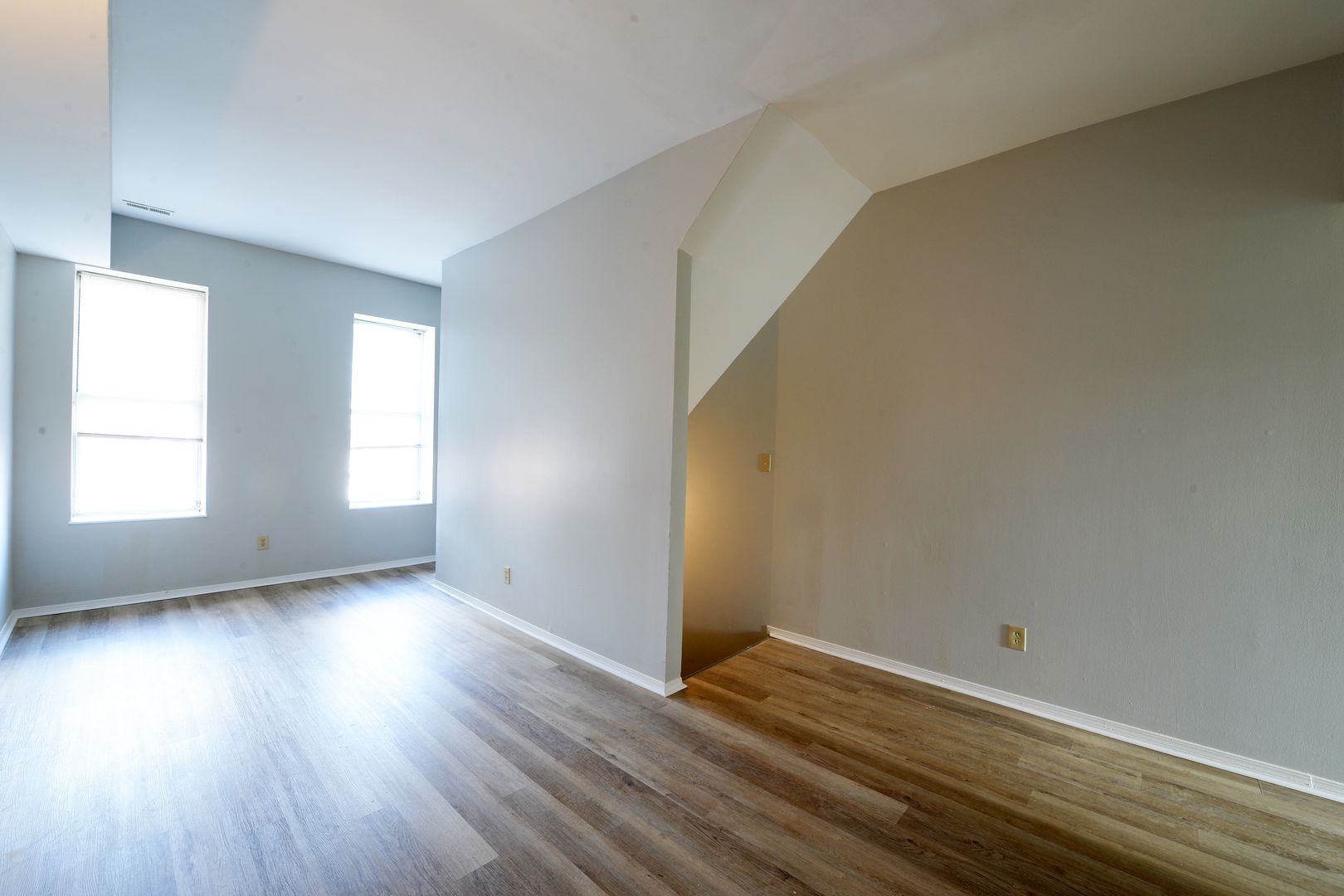 St. Louis Apartment: 1927-1929 Congress Street