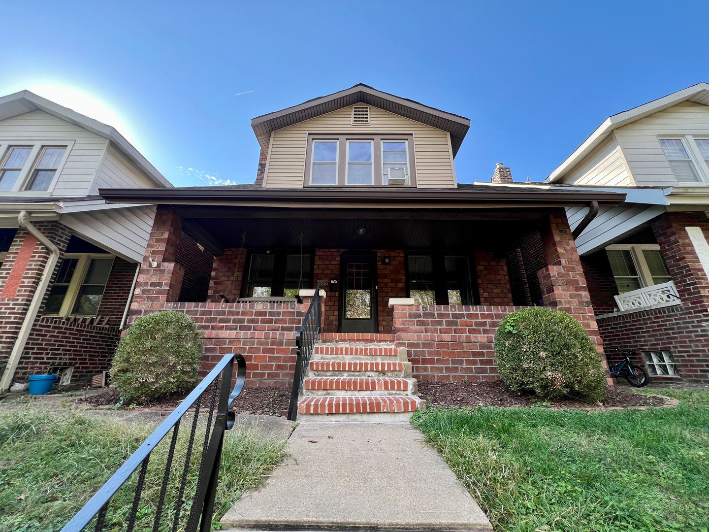 St. Louis House: 6114 Columbia Ave.