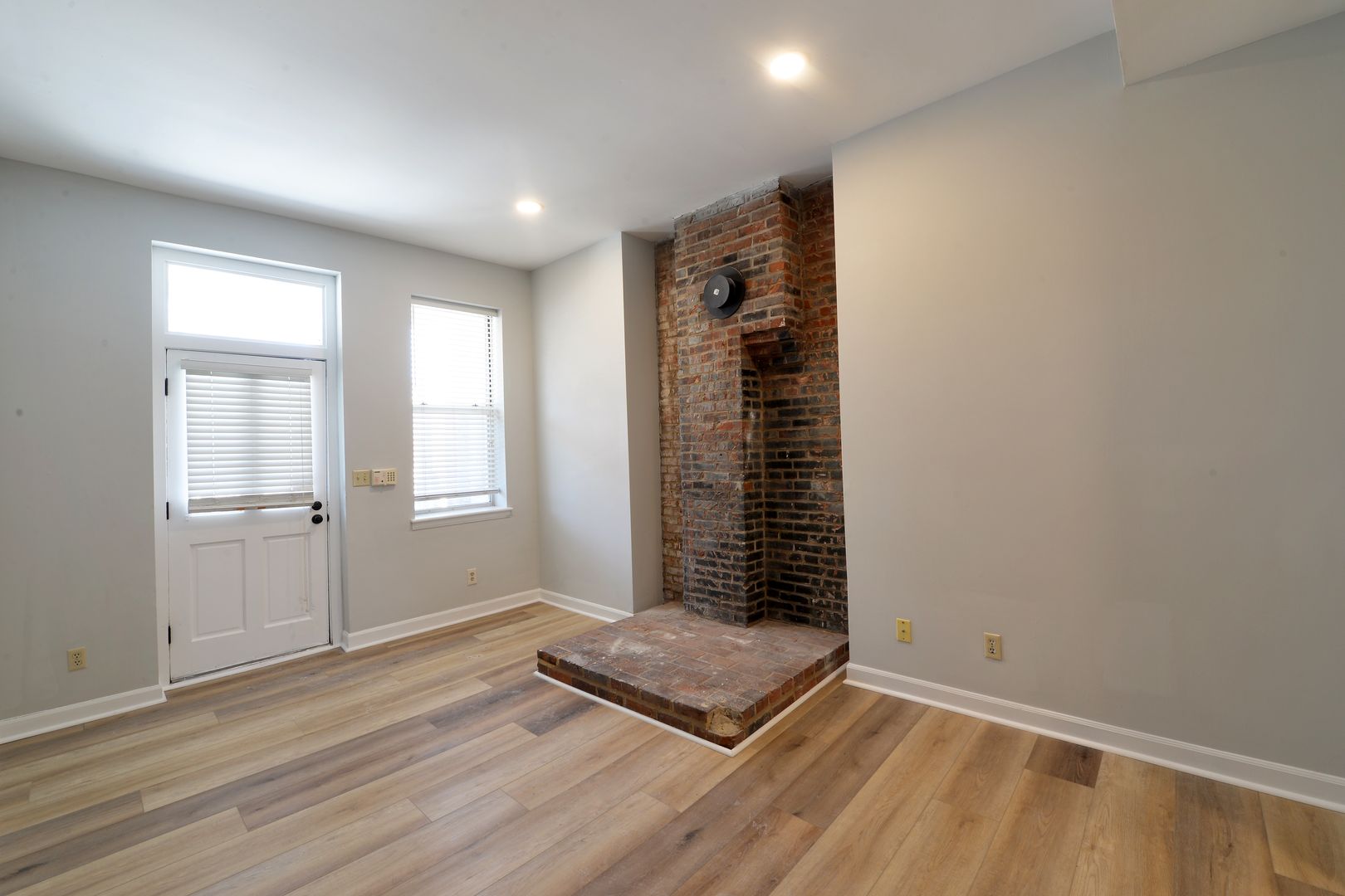 St. Louis Apartment: 2301-2305 South 10th Street