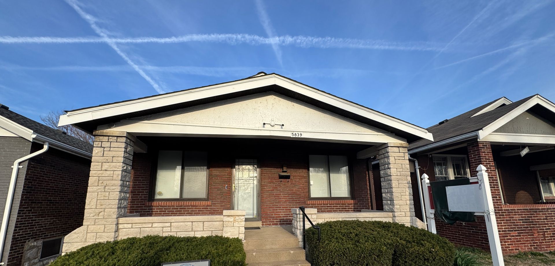 Saint Louis House: 5839 Hampton Ave.