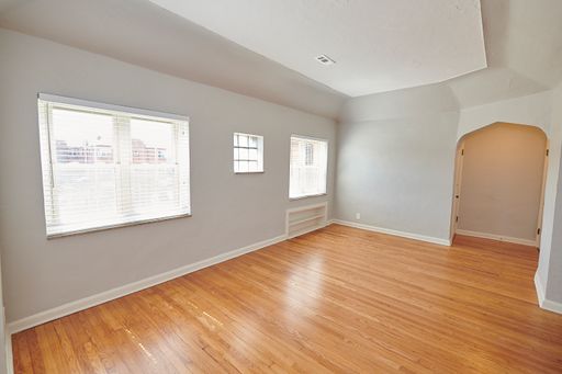 5823 Lindenwood 3E – photo 1