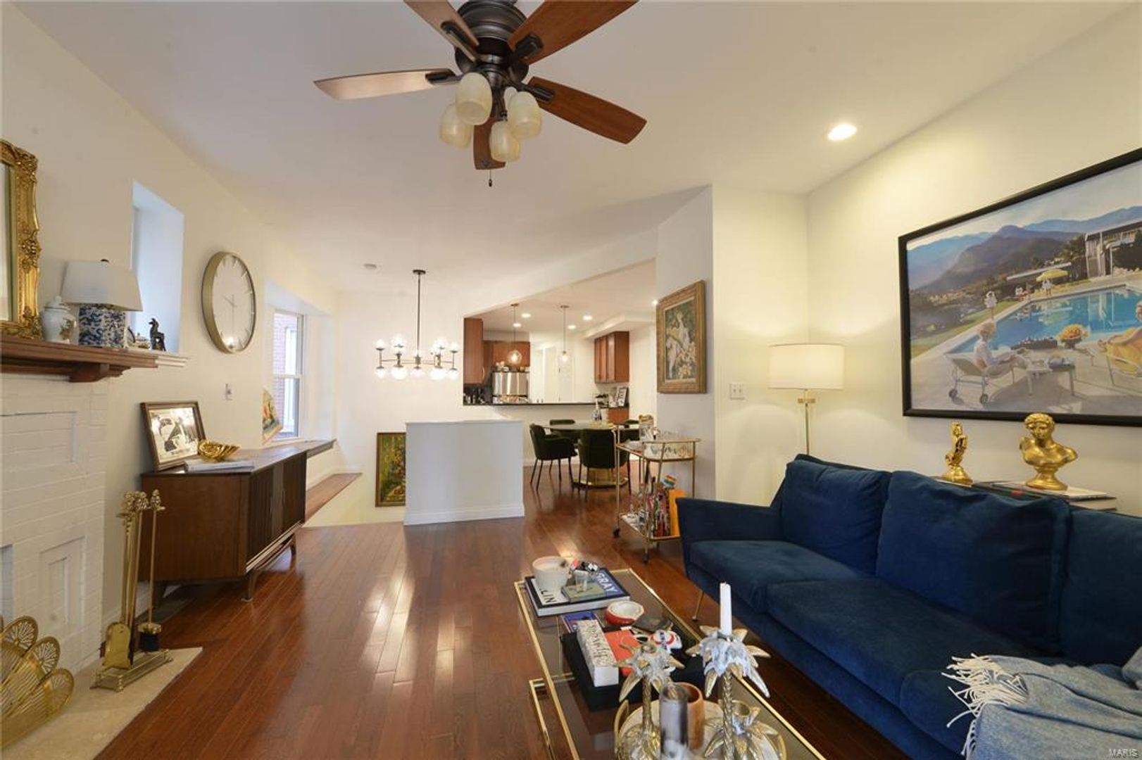 Saint Louis Townhome: 4317 Maryland Ave. #1W