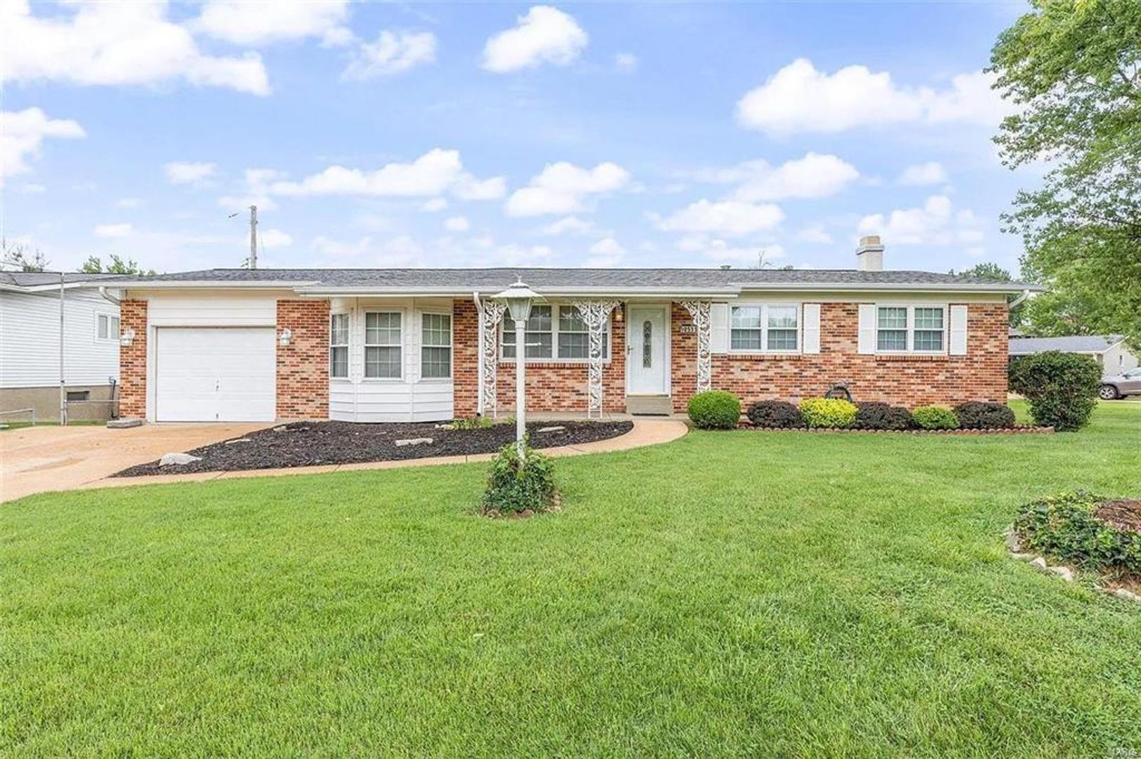 St. Louis House: 9511 Antigo Dr