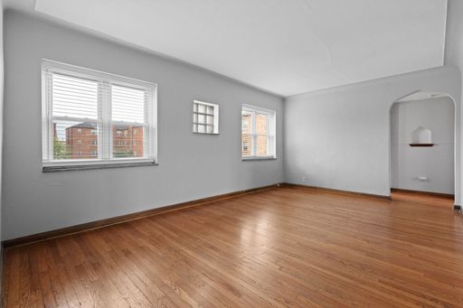 5828 Lindenwood Ave 2W | | – photo 1