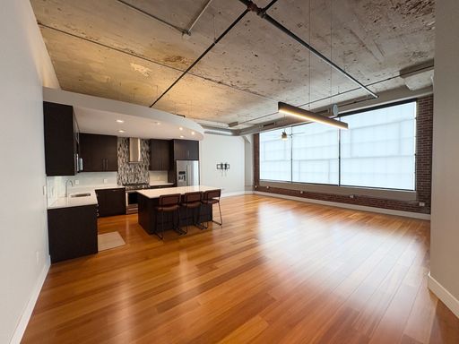 4100 Forest Park Avenue #302 | Saint Louis 63108 – photo 1