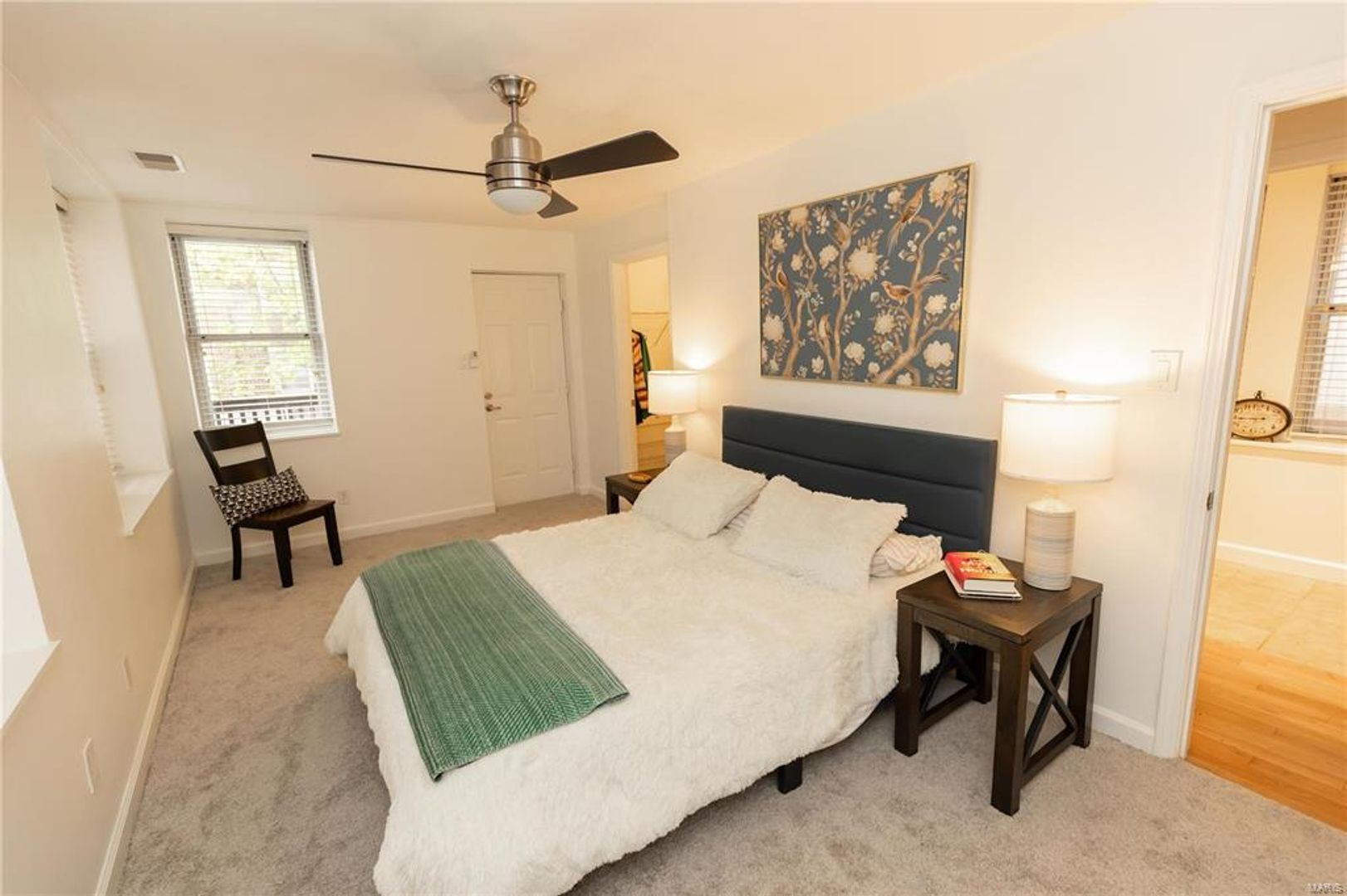 Saint Louis Condo: 5350 Pershing Ave. #2A