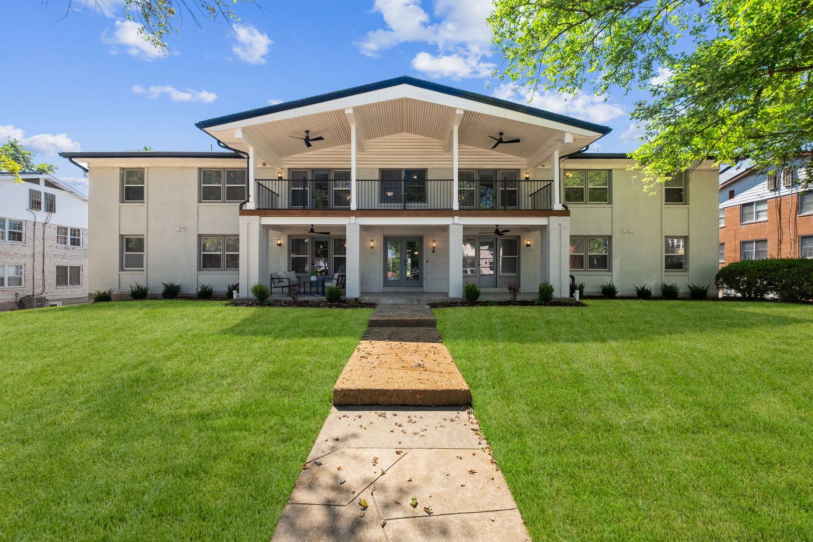 Chesterfield Condo: 621 Broadmoor Dr.
