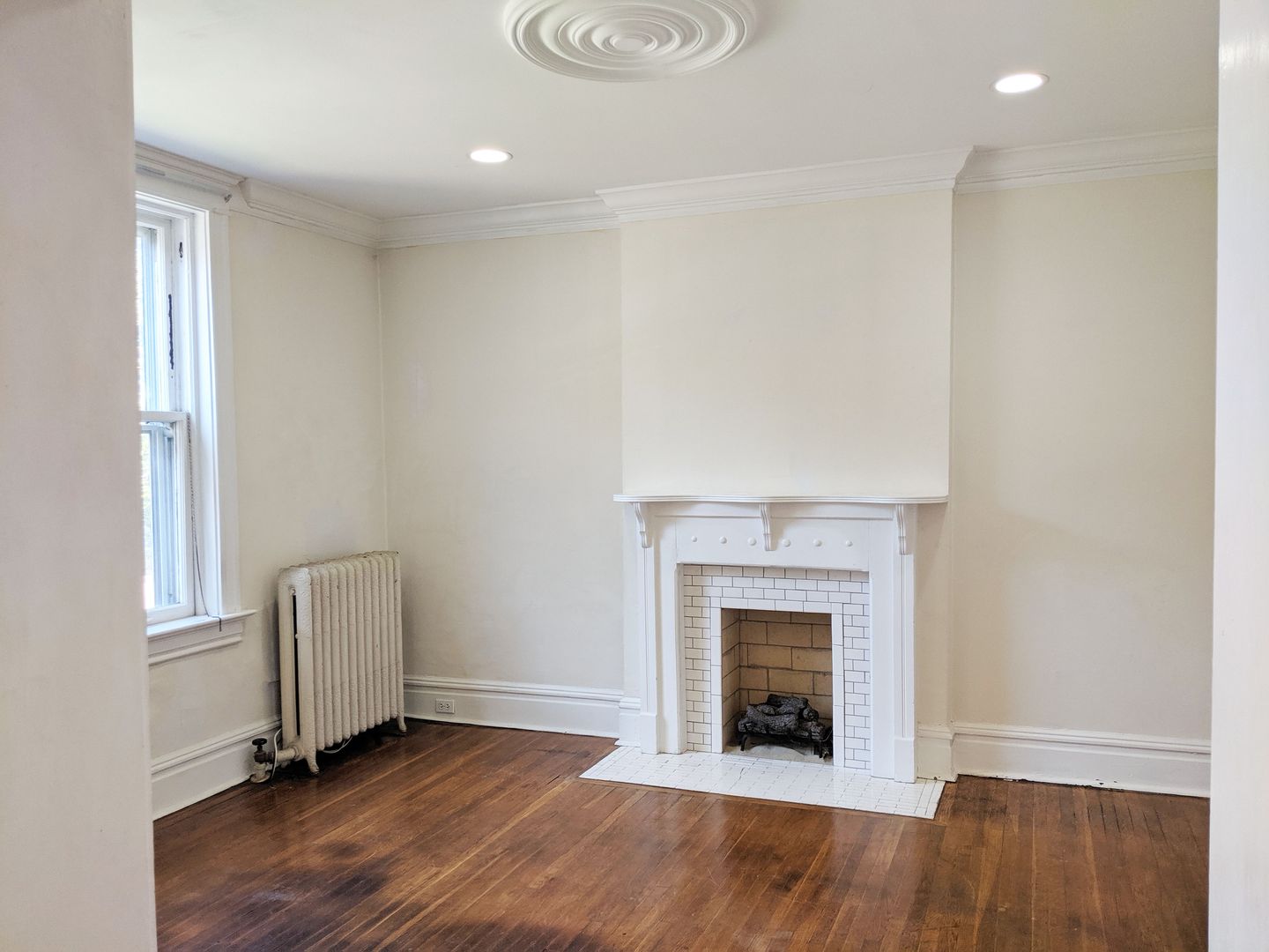 St. Louis Apartment: 4410-12 Laclede Ave