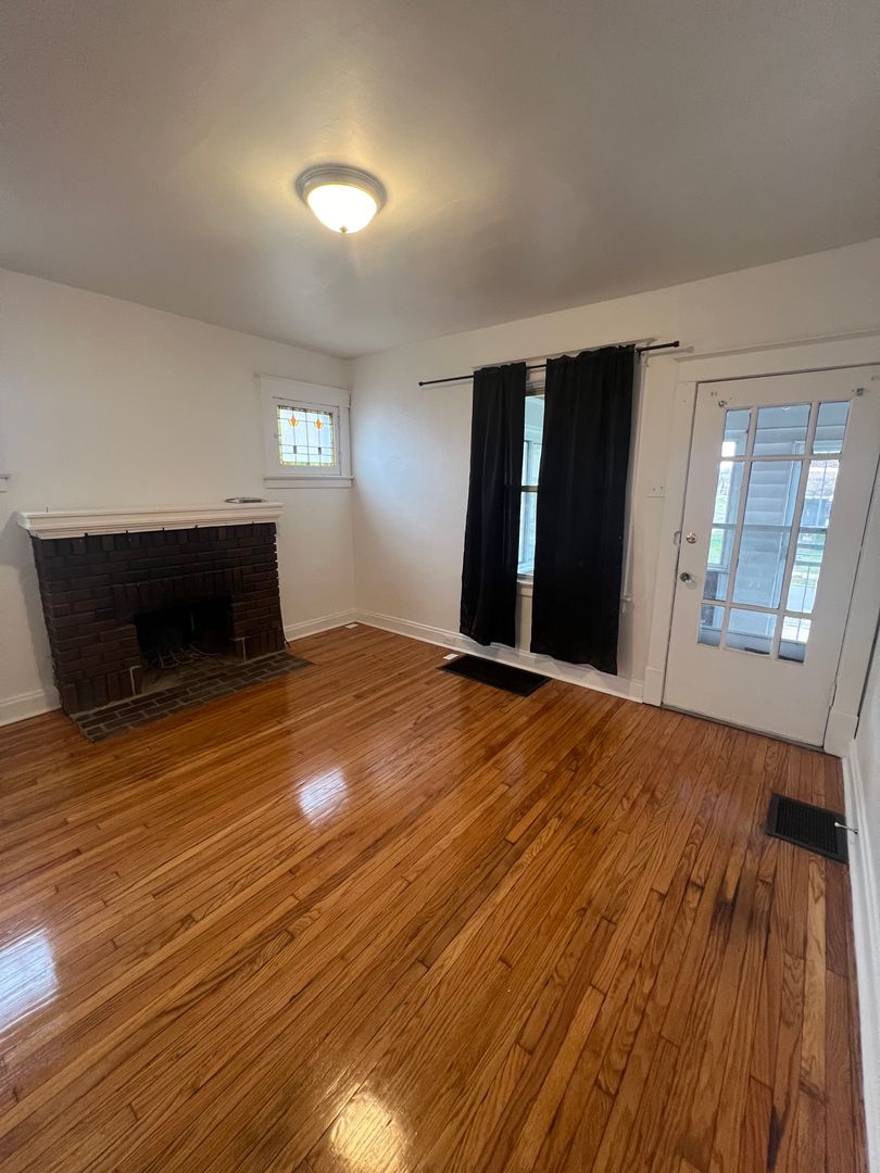 University City House: 7001 Corbitt Ave