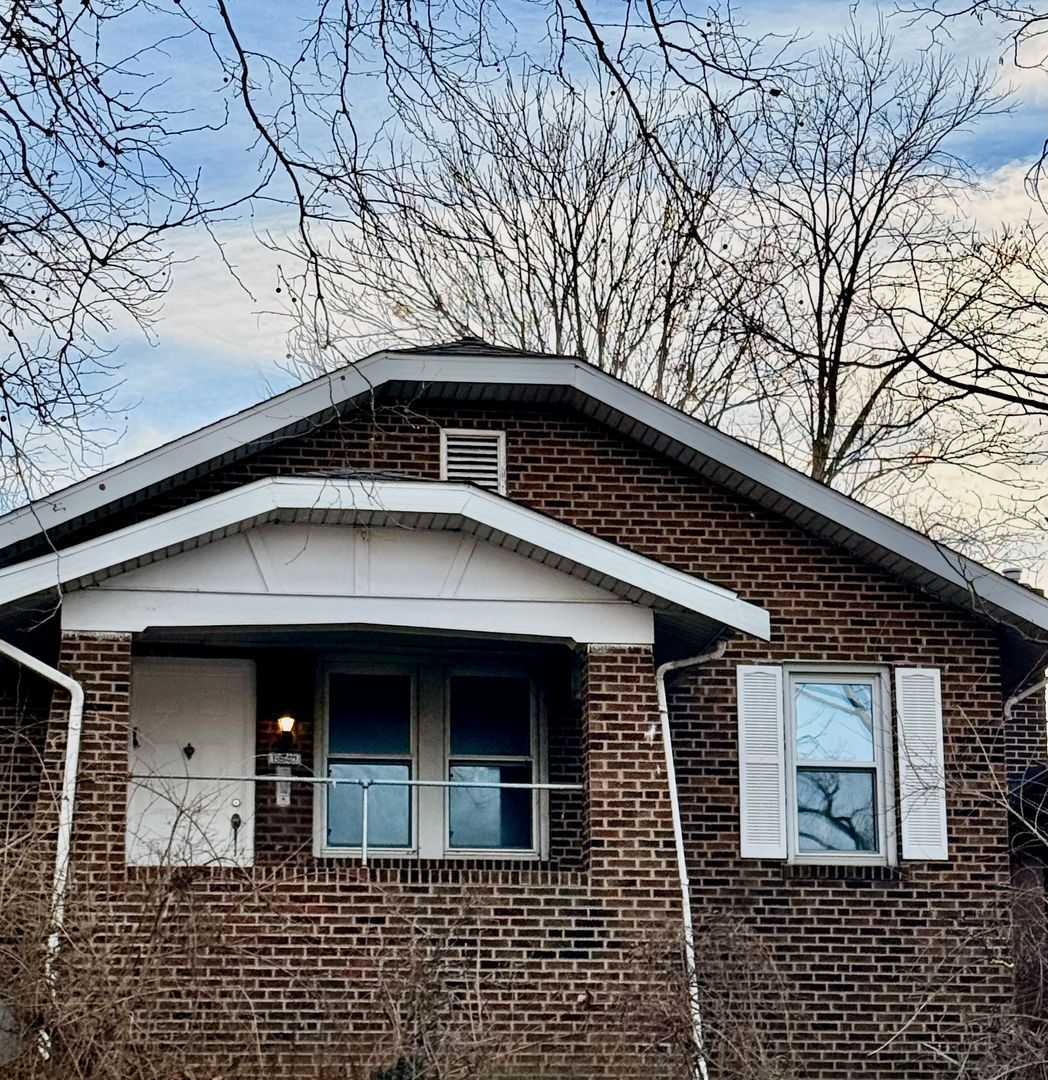 St. Louis House: 6540 Southwest Ave