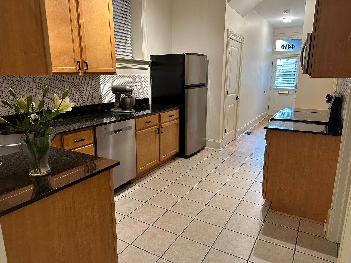 St. Louis Apartment: 4410 Chouteau