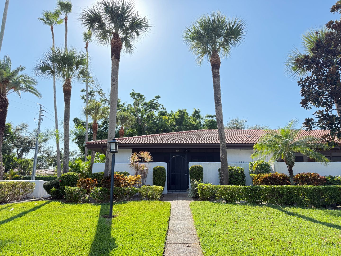 Bradenton House: 3500 El Conquistador Pkwy