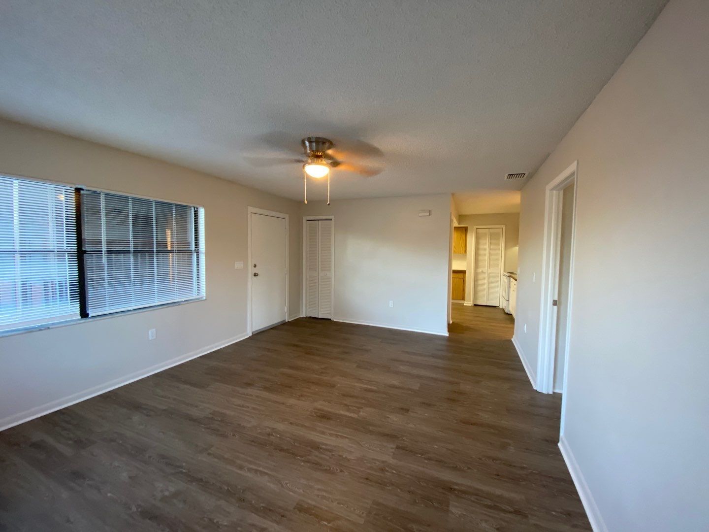 Pinellas Park Apartment: 3491 62nd Avenue N.