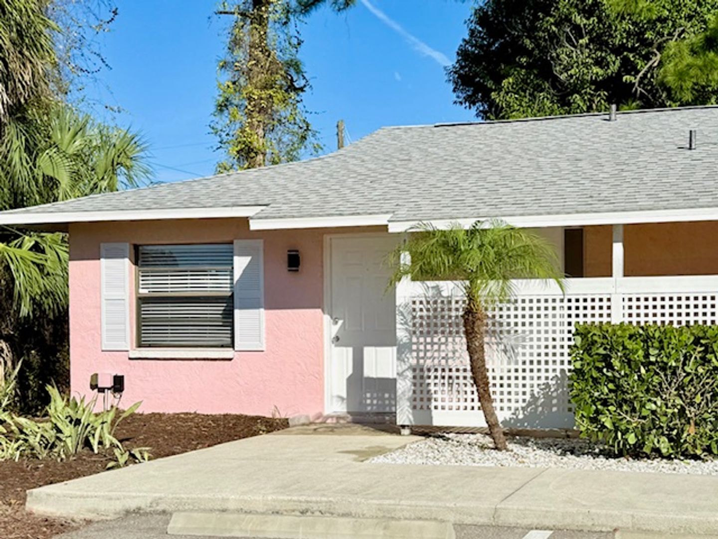 Englewood Apartment: 149-181 Old Englewood Rd