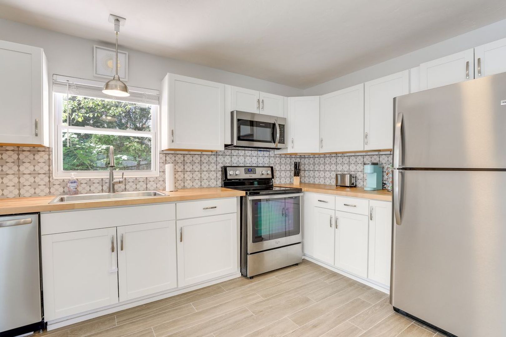 Sarasota House: 2738 Martin St