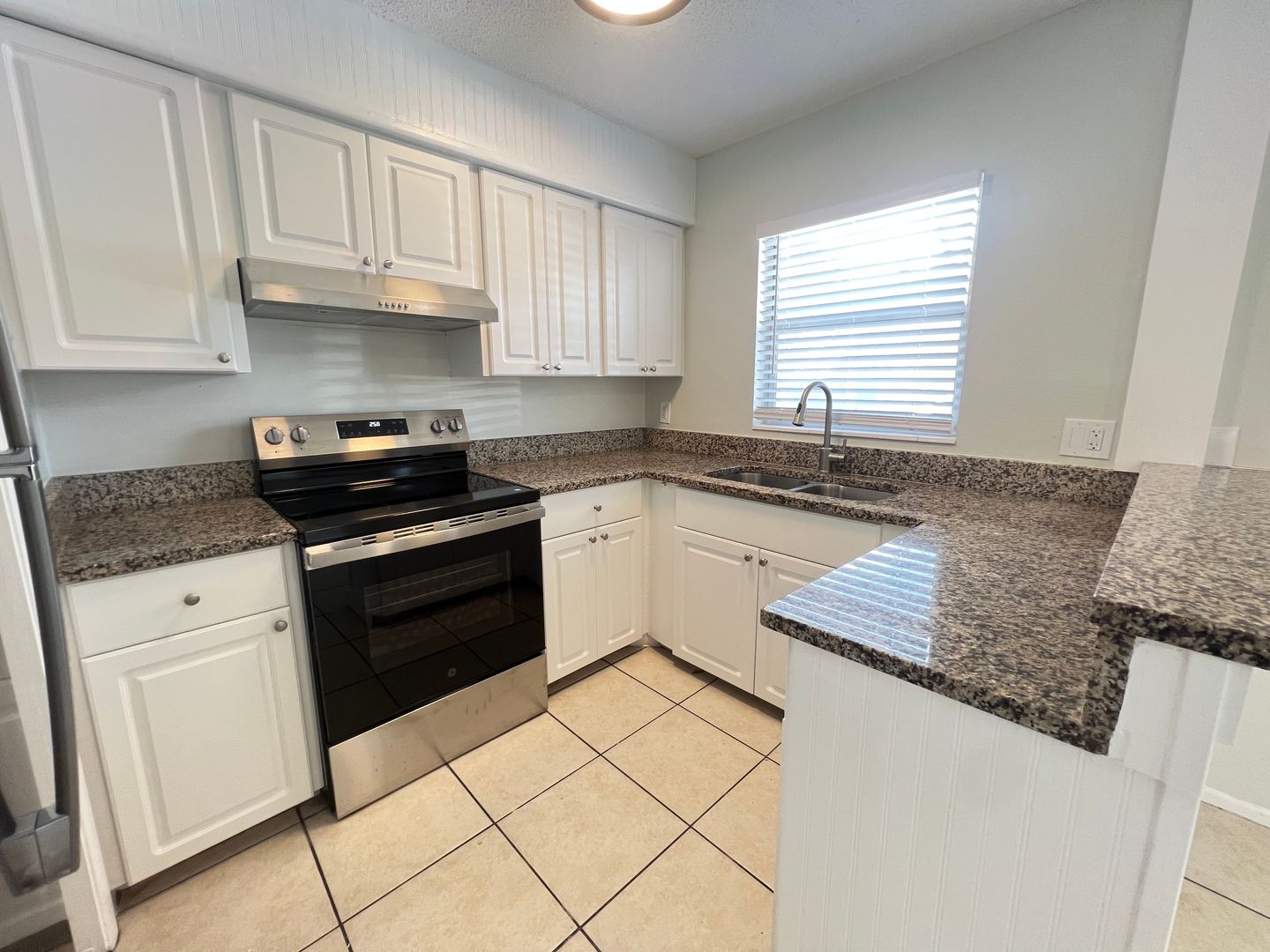 Sarasota Apartment: 2055 Arlington Street