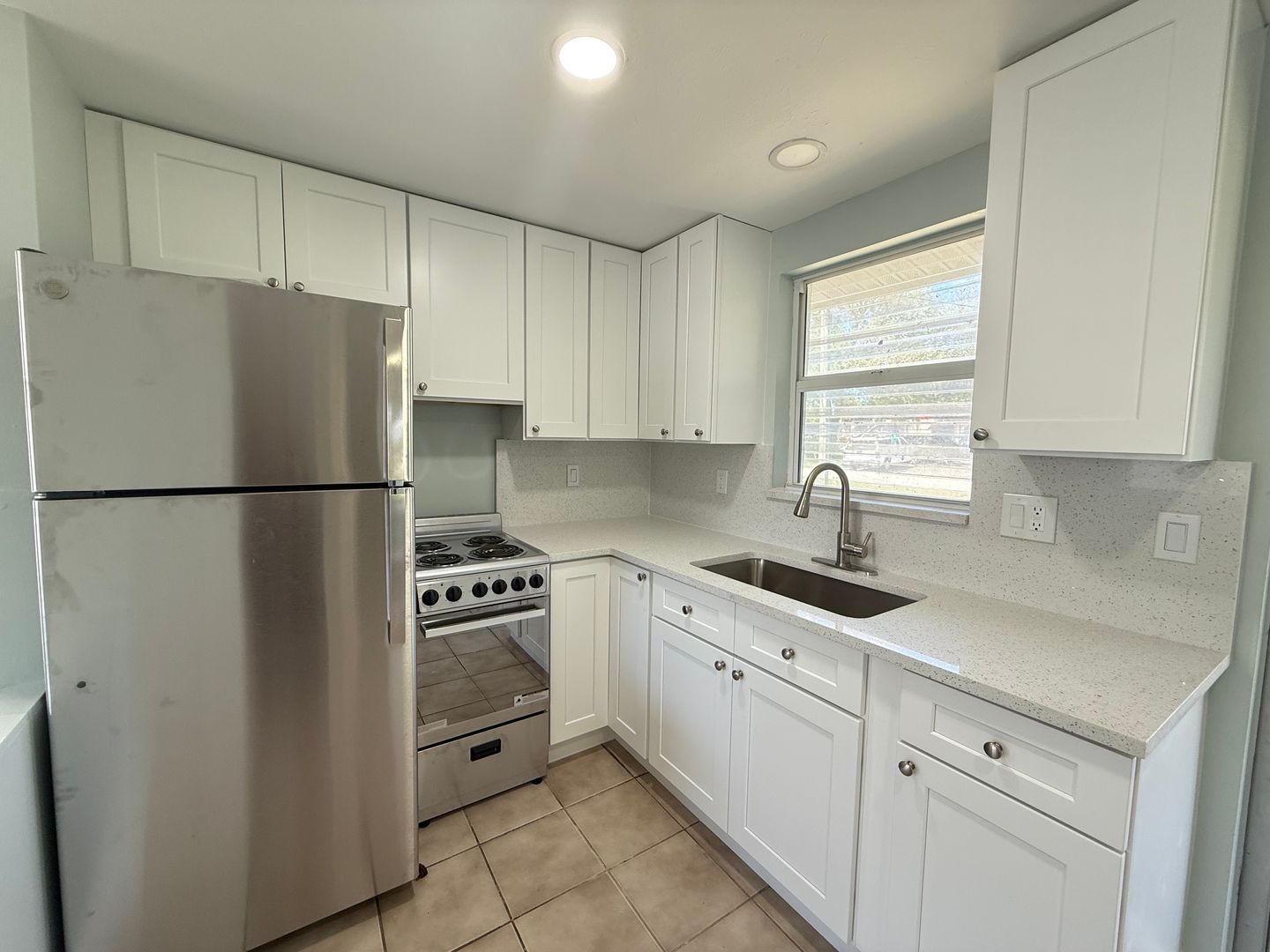 Englewood Apartment: 104-114 S New York Ave