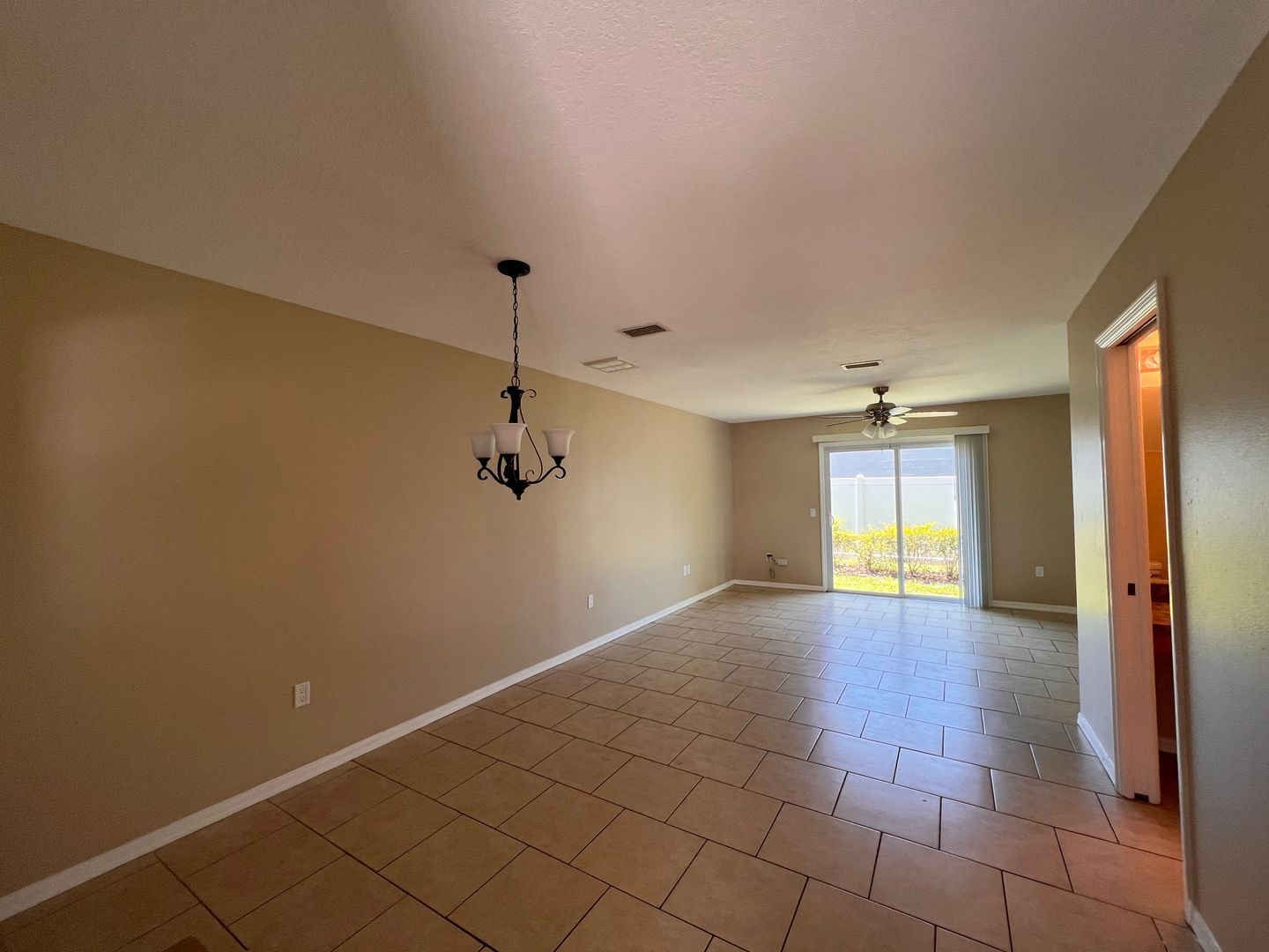 Bradenton Apartment: 1007 57th Avenue West