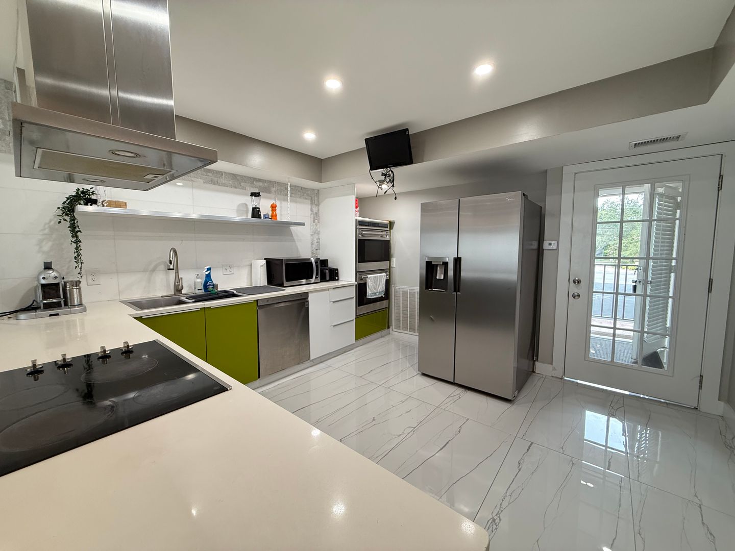 Bradenton House: 4510 El conquistador Dr