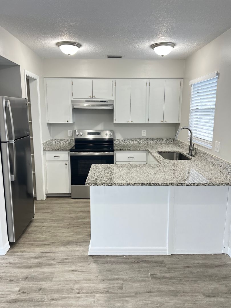 Sarasota Apartment: 2055 Arlington Street