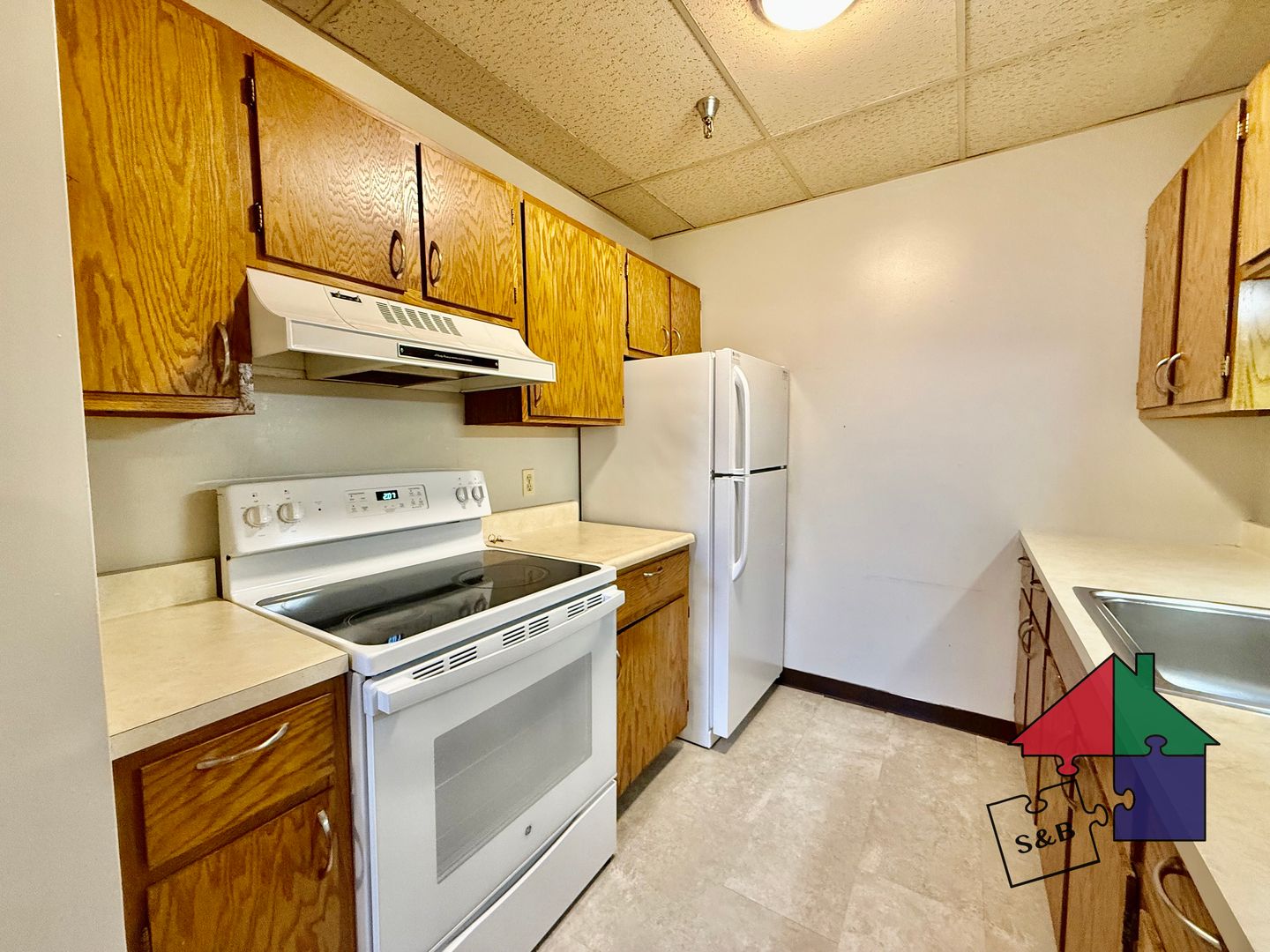 Barre Apartment: 162 North Main Street